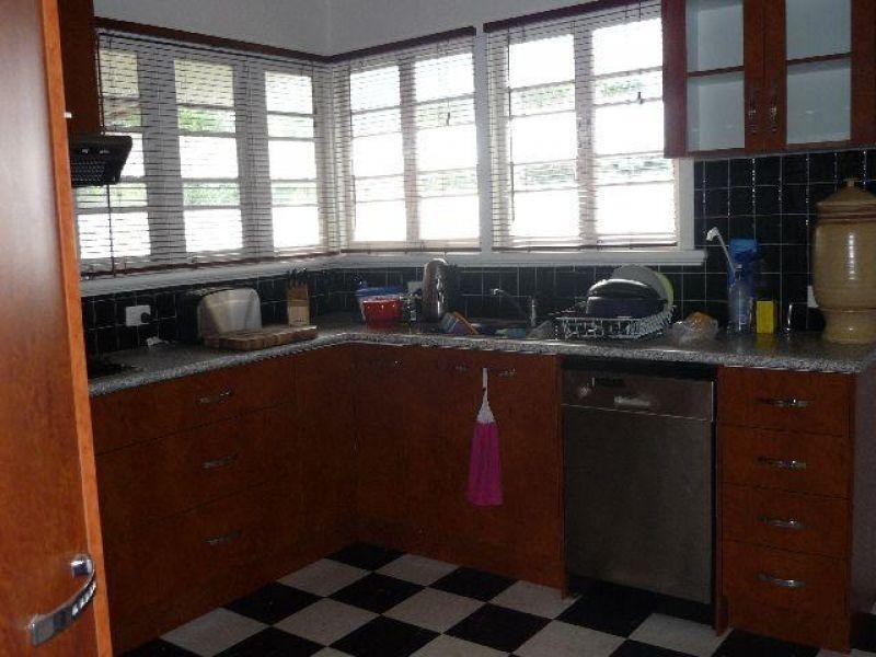 52 Greens Road, Coorparoo QLD 4151