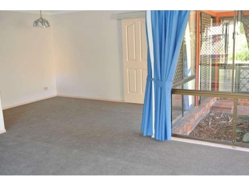 88 Greenford Street, Chapel Hill QLD 4069