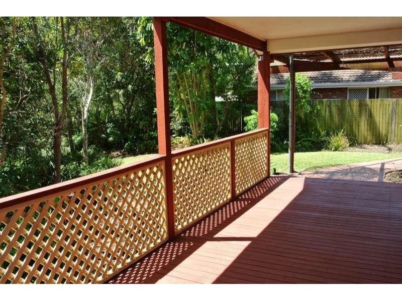 88 Greenford Street, Chapel Hill QLD 4069