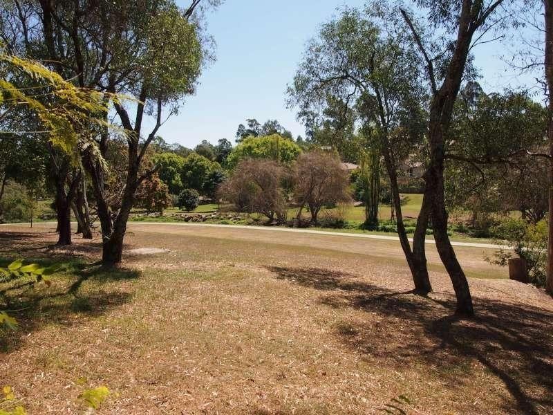 75 View Crescent, Arana Hills QLD 4054