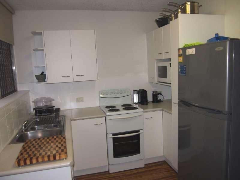 2/245 Pickering Street, Gaythorne QLD 4051