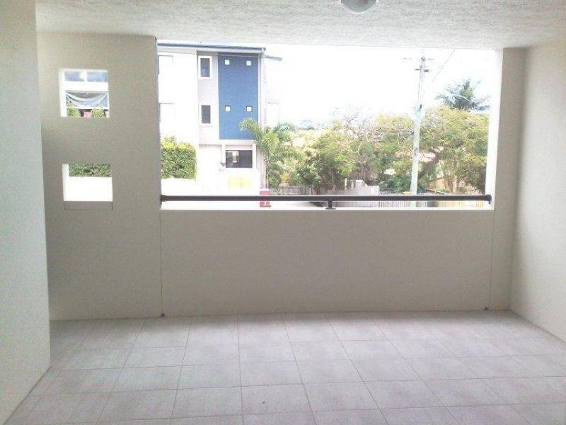 2/19 Melton Road, Nundah QLD 4012