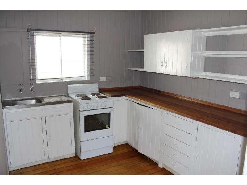 4 Murrell Street, Newmarket QLD 4051