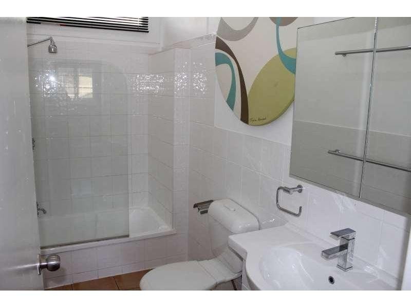 4 Murrell Street, Newmarket QLD 4051