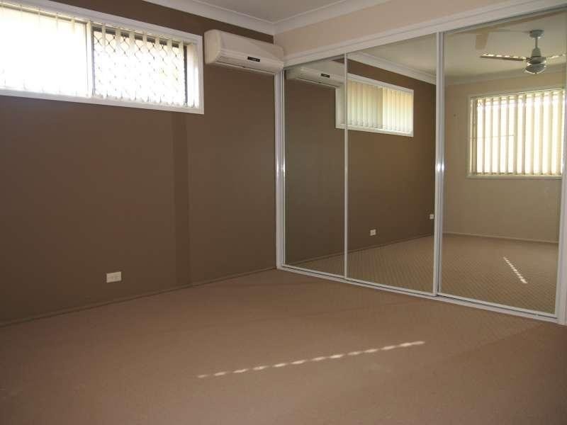 9 Janssen Street, Mcdowall QLD 4053