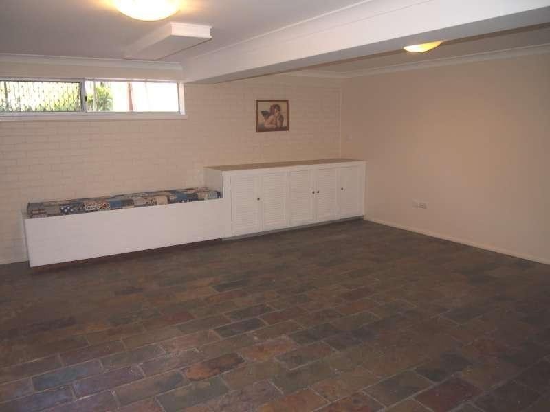 9 Janssen Street, Mcdowall QLD 4053