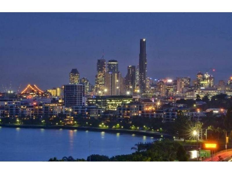 9/42 Toorak Road, Hamilton QLD 4007