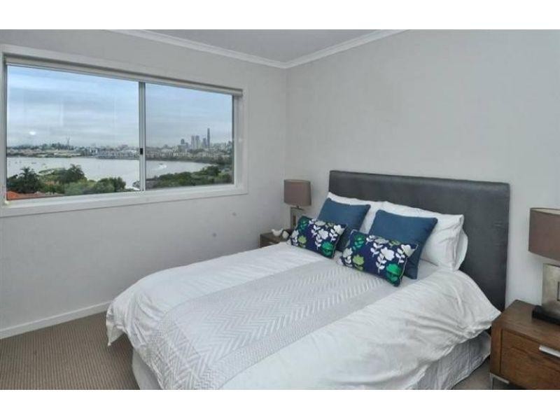 9/42 Toorak Road, Hamilton QLD 4007