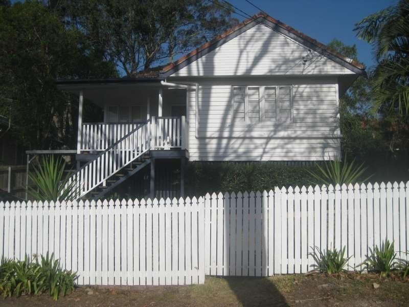 42 Capella Street, Coorparoo QLD 4151