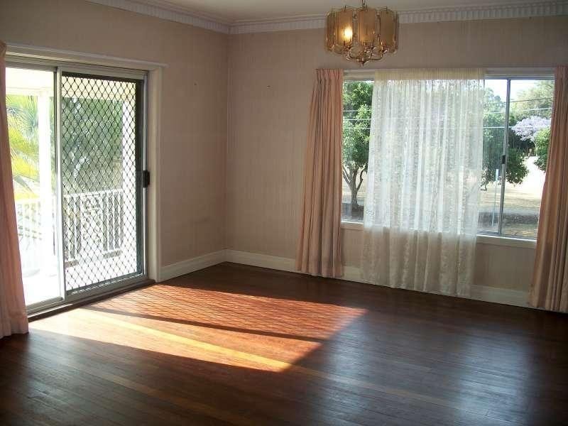 49 Arlington Street, Coorparoo QLD 4151