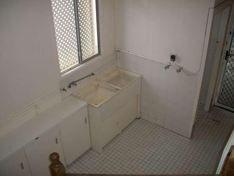 49 Arlington Street, Coorparoo QLD 4151