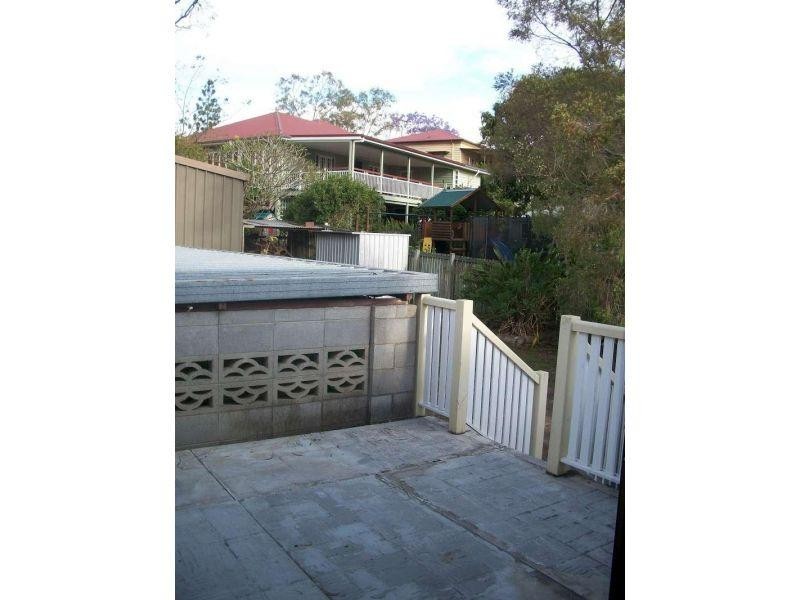 49 Arlington Street, Coorparoo QLD 4151