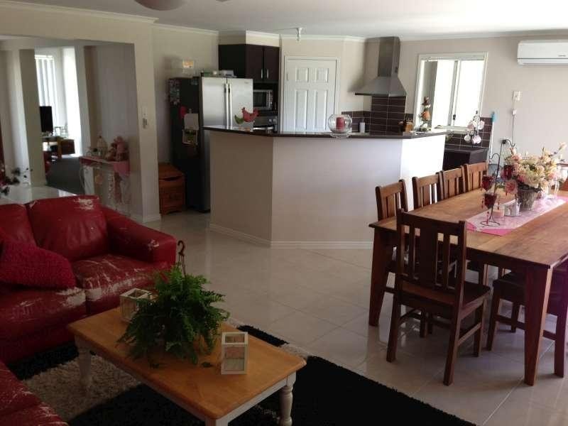 6 Sapium Road, Redland Bay QLD 4165