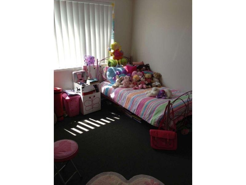 6 Sapium Road, Redland Bay QLD 4165