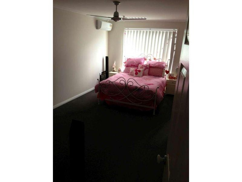 6 Sapium Road, Redland Bay QLD 4165