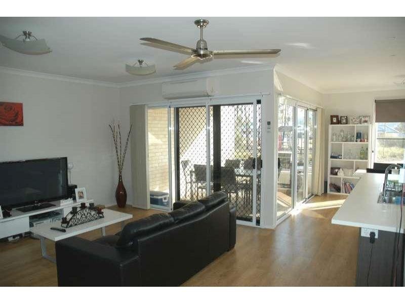 20 Rosella Crescent, Springfield Lakes QLD 4300