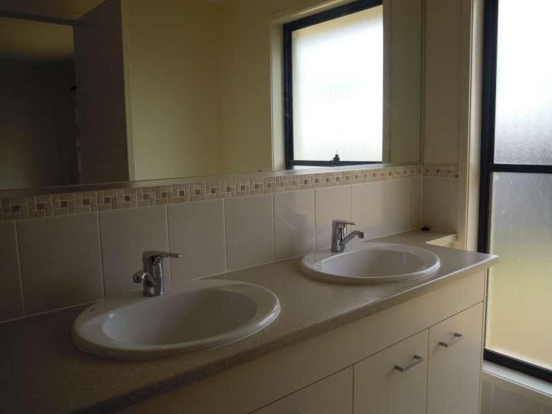 13 Toorwood Street, Heathwood QLD 4110