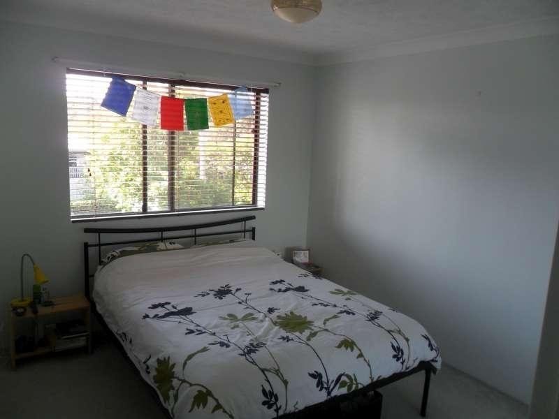 2/45 Harold Street, Holland Park QLD 4121