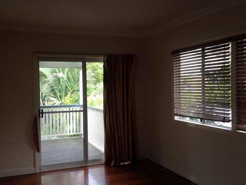 34 Lizzie Street, Bardon QLD 4065