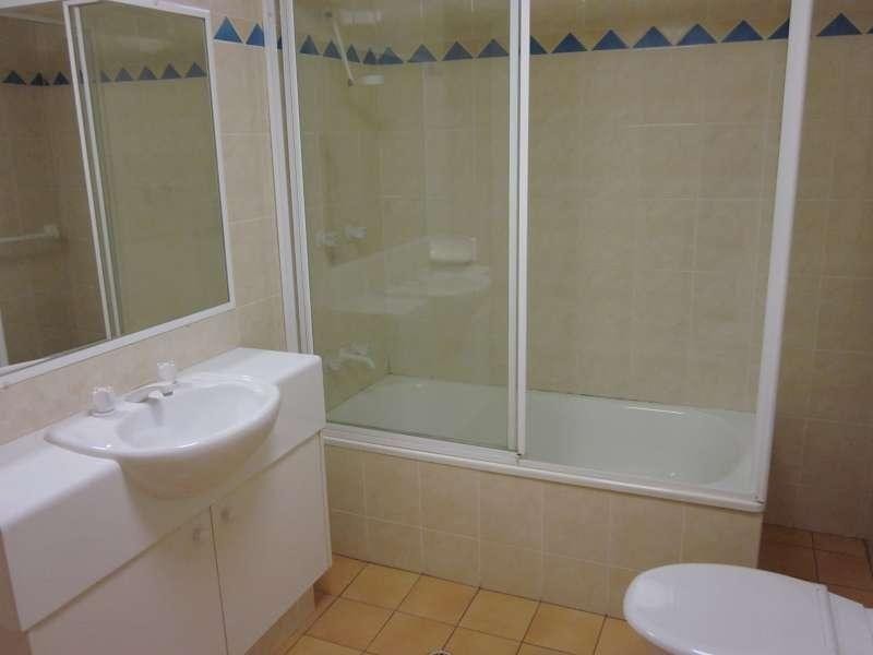 3/57 Mitre Street, St Lucia QLD 4067