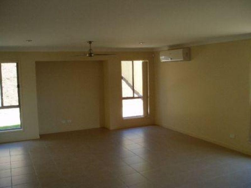 52 Goundry Drive, Holmview QLD 4207