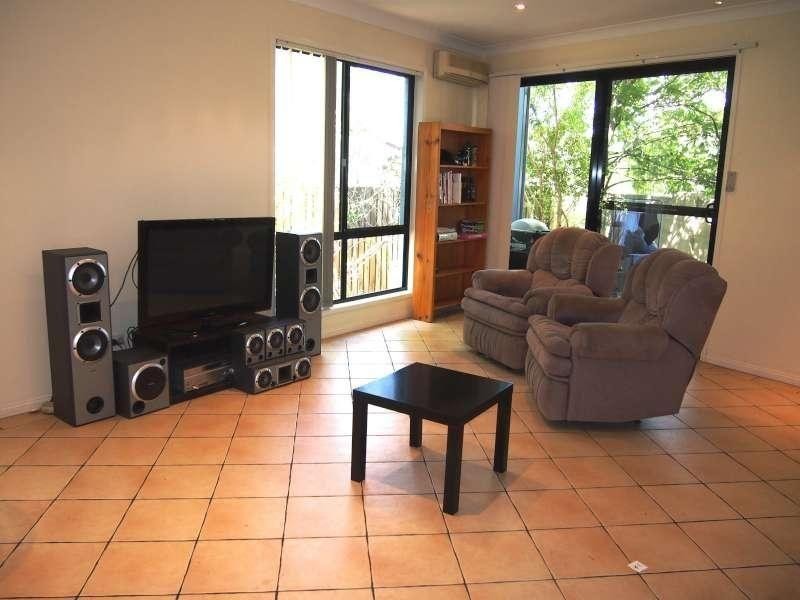 1/9 Bennett Street, Toowong QLD 4066