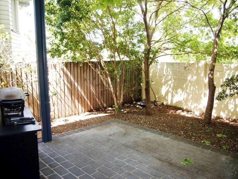 1/9 Bennett Street, Toowong QLD 4066