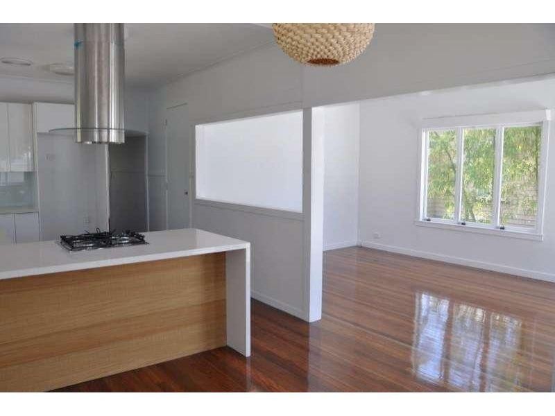 97 Simpsons Road, Bardon QLD 4065