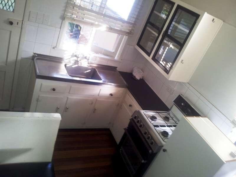 15 Tyne Street, Taringa QLD 4068