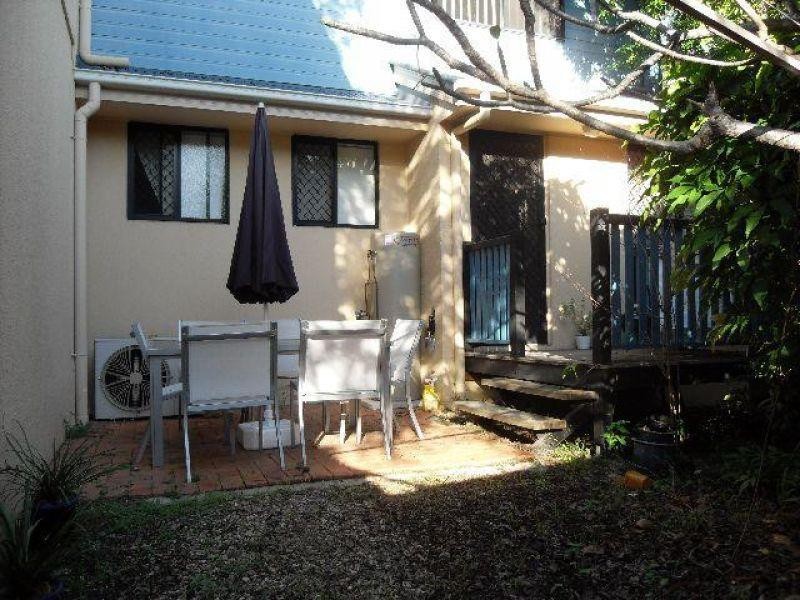 5/7 Curtis Street, Norman Park QLD 4170