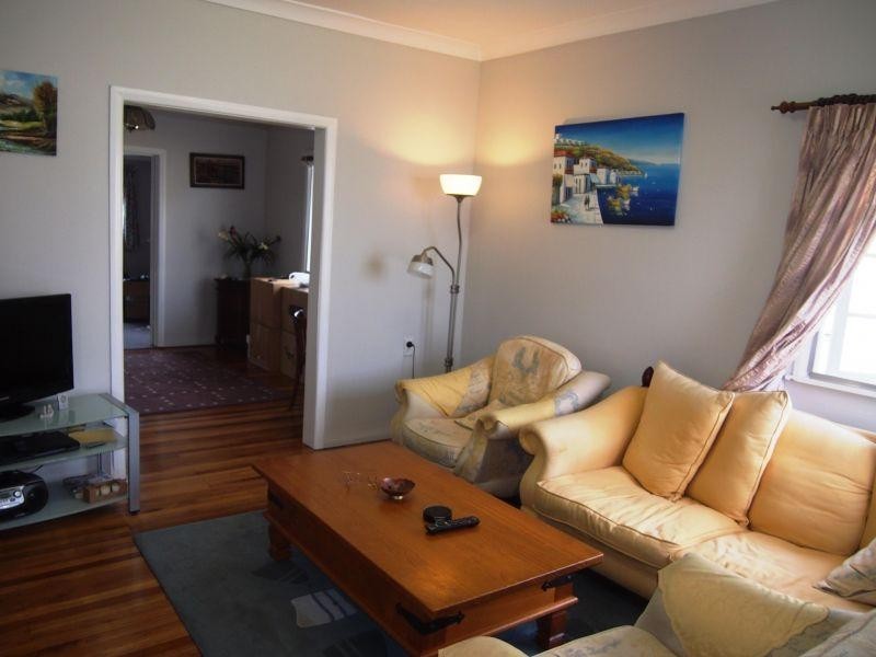 69 Deshon Street, Woolloongabba QLD 4102