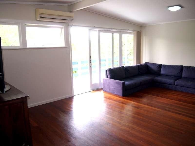 15 Pavonia Street, Everton Hills QLD 4053