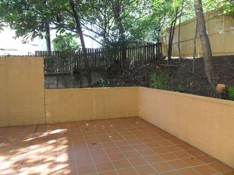 5/15 Clarence Road, Indooroopilly QLD 4068