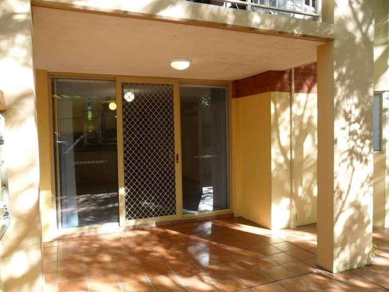 5/15 Clarence Road, Indooroopilly QLD 4068