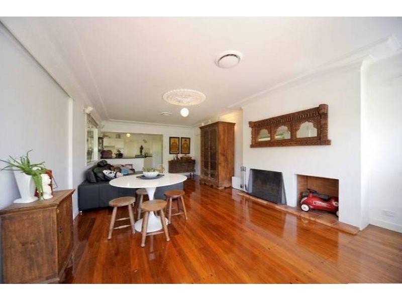 828 Waterworks Road, The Gap QLD 4061