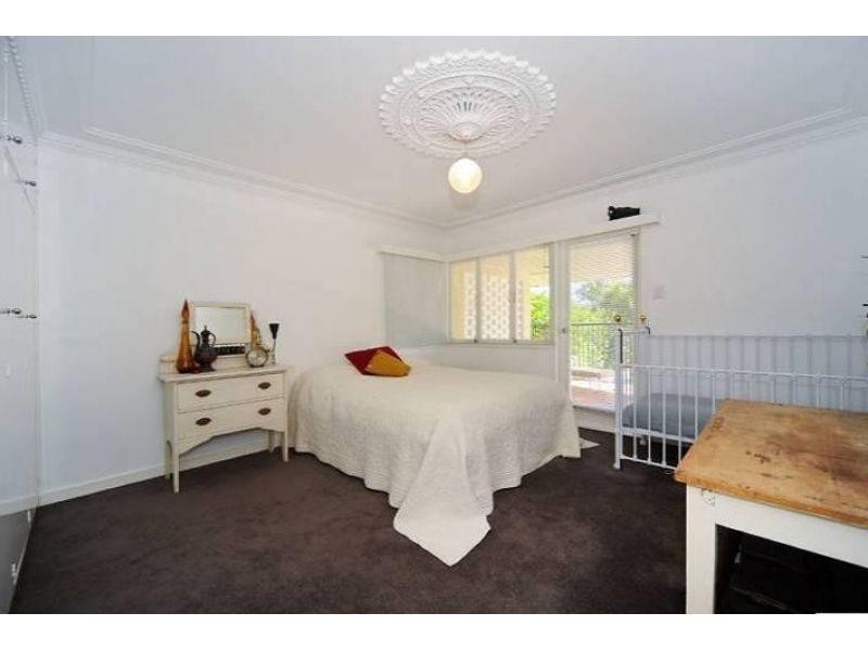 828 Waterworks Road, The Gap QLD 4061