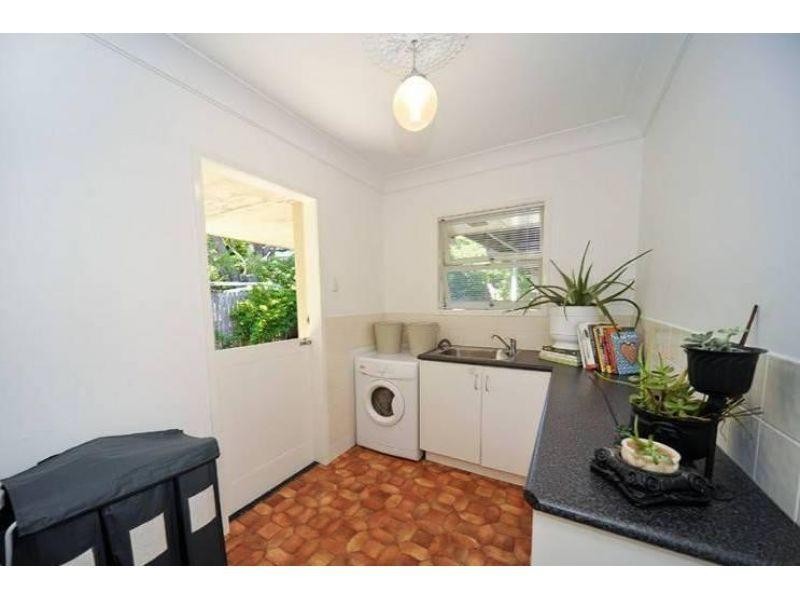 828 Waterworks Road, The Gap QLD 4061
