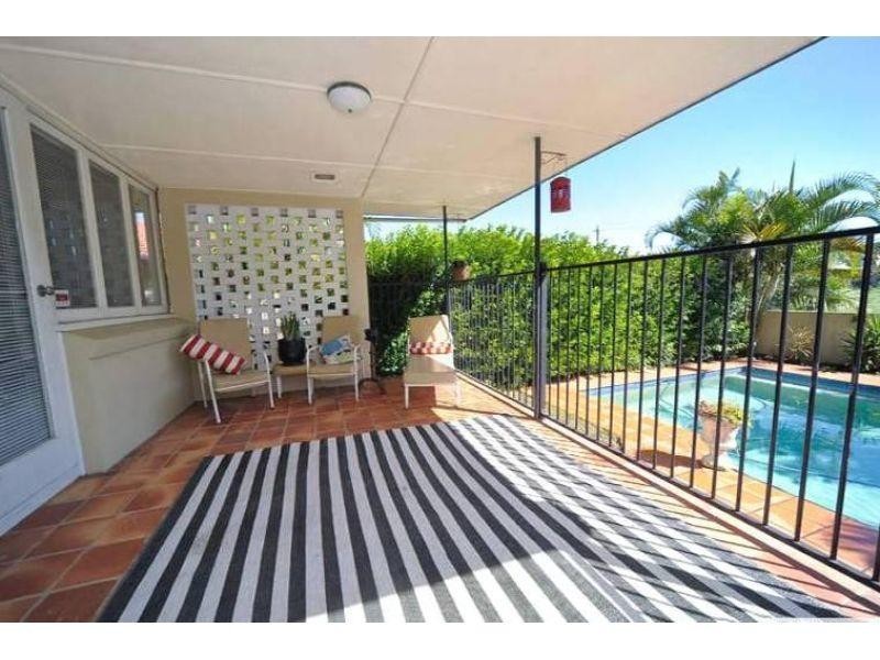 828 Waterworks Road, The Gap QLD 4061
