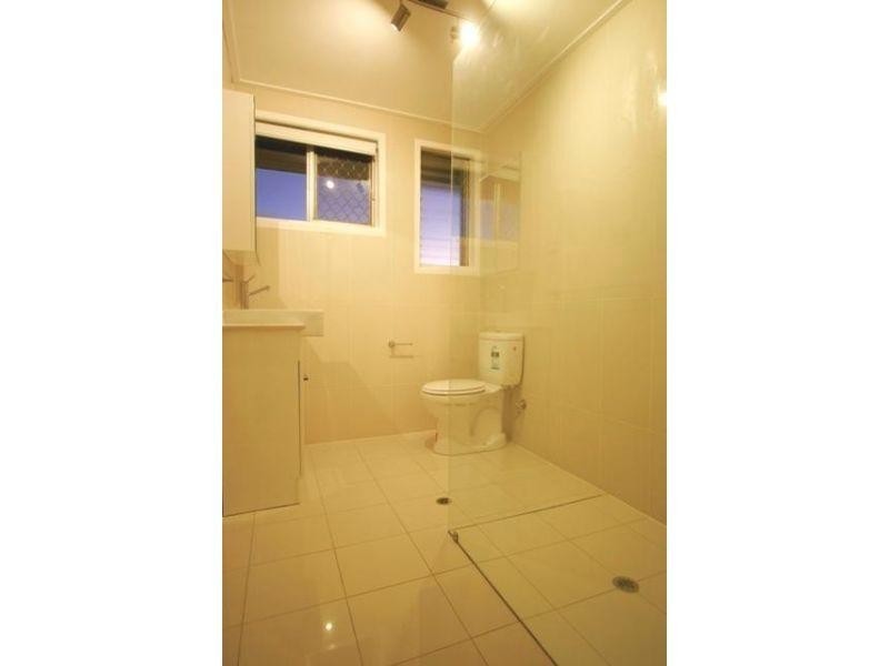 1/5 Bedford Street, Gordon Park QLD 4031