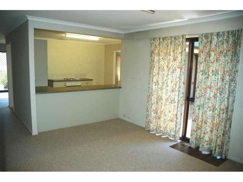 18 Gonzalas Street, Macgregor QLD 4109