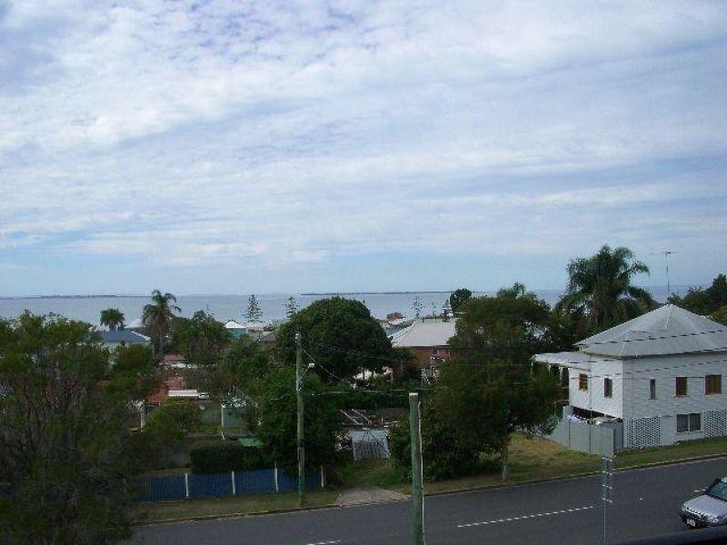 42 Akonna Street, Wynnum QLD 4178