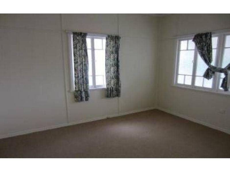 32 Swan Terrace, Windsor QLD 4030