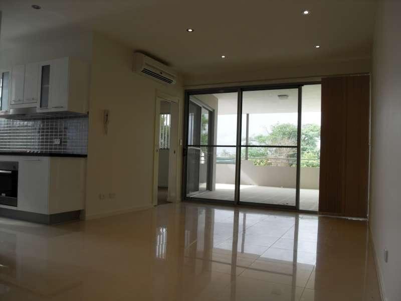 4/11 Stamford Street, Yeerongpilly QLD 4105