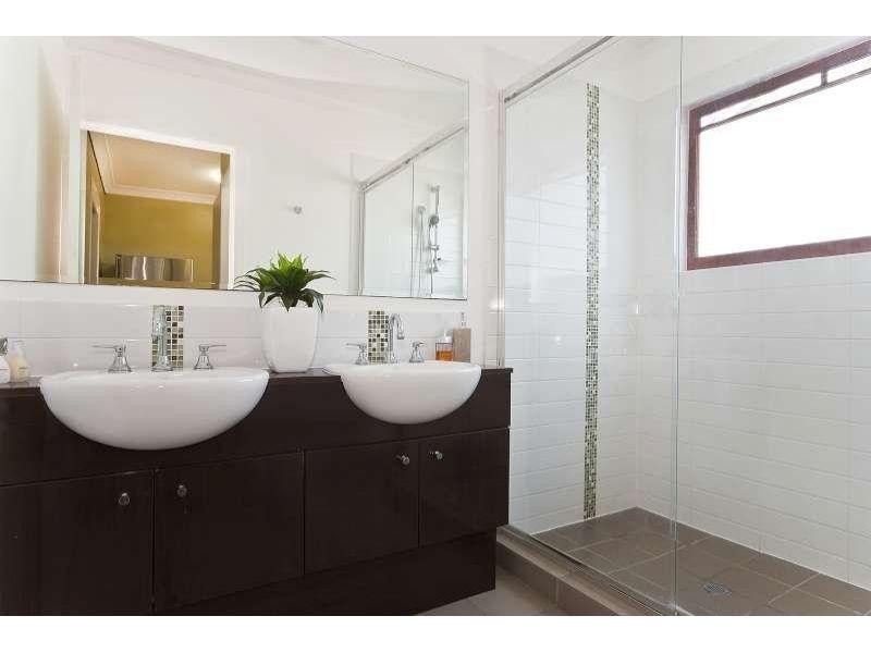 58 Dansie Street, Greenslopes QLD 4120