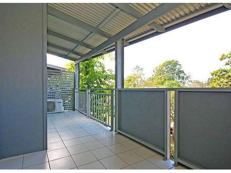 2/97 Primrose Street, Sherwood QLD 4075