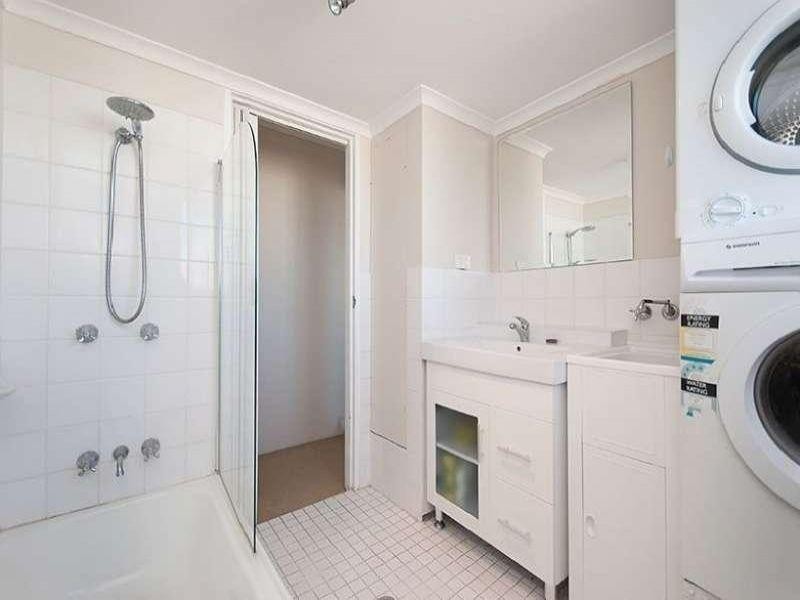 2/27 Harrys Road, Taringa QLD 4068