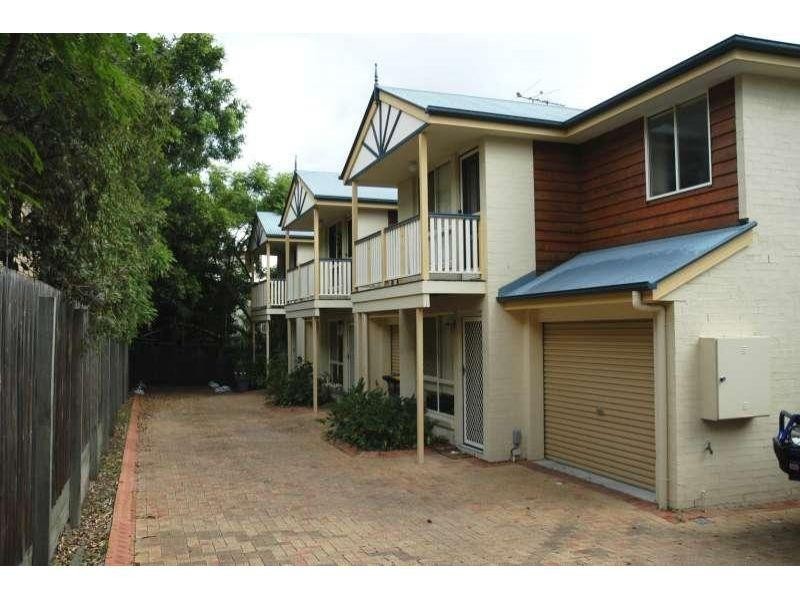 2/179 Norman Avenue, Norman Park QLD 4170