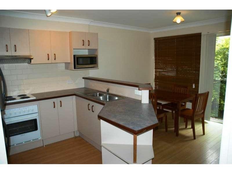 2/179 Norman Avenue, Norman Park QLD 4170