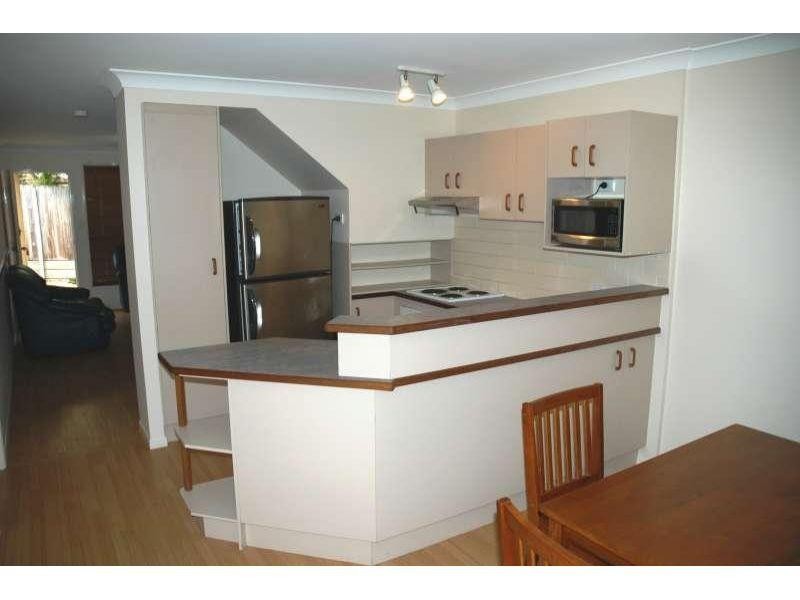 2/179 Norman Avenue, Norman Park QLD 4170