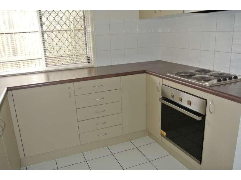 32 Barnes Court, Redbank QLD 4301